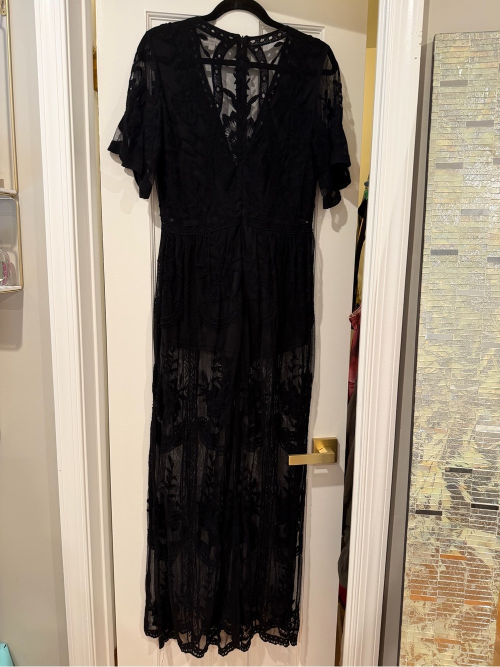 Honey Punch Black Lace Deep V Maxi Dress - Picture 4 of 5